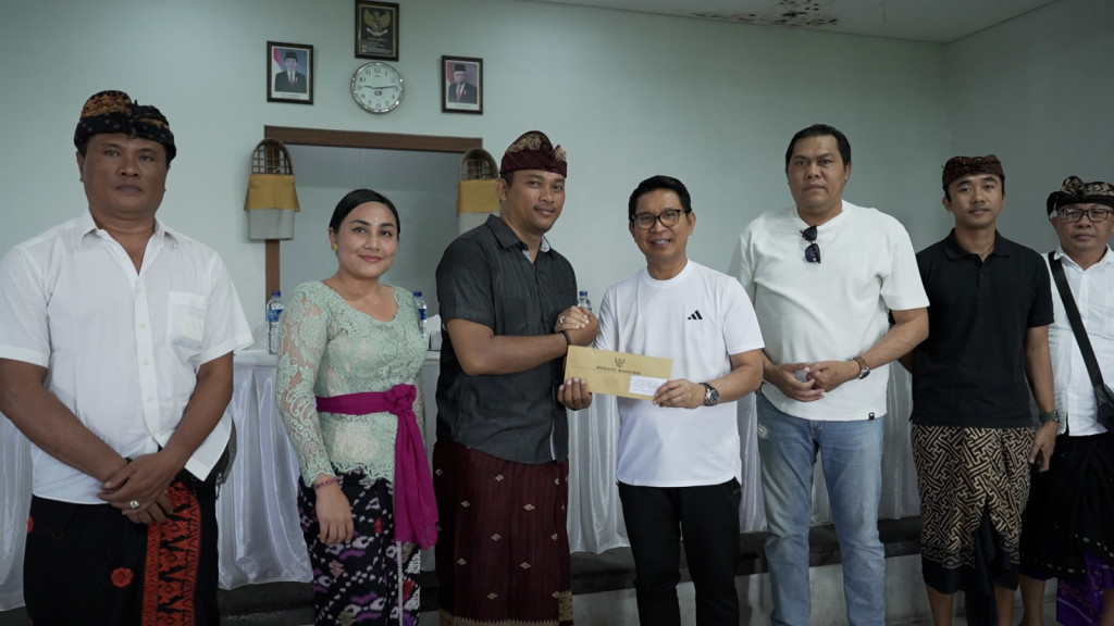 PEMBUKAAN TURNAMEN CEKI BANJAR CELUK